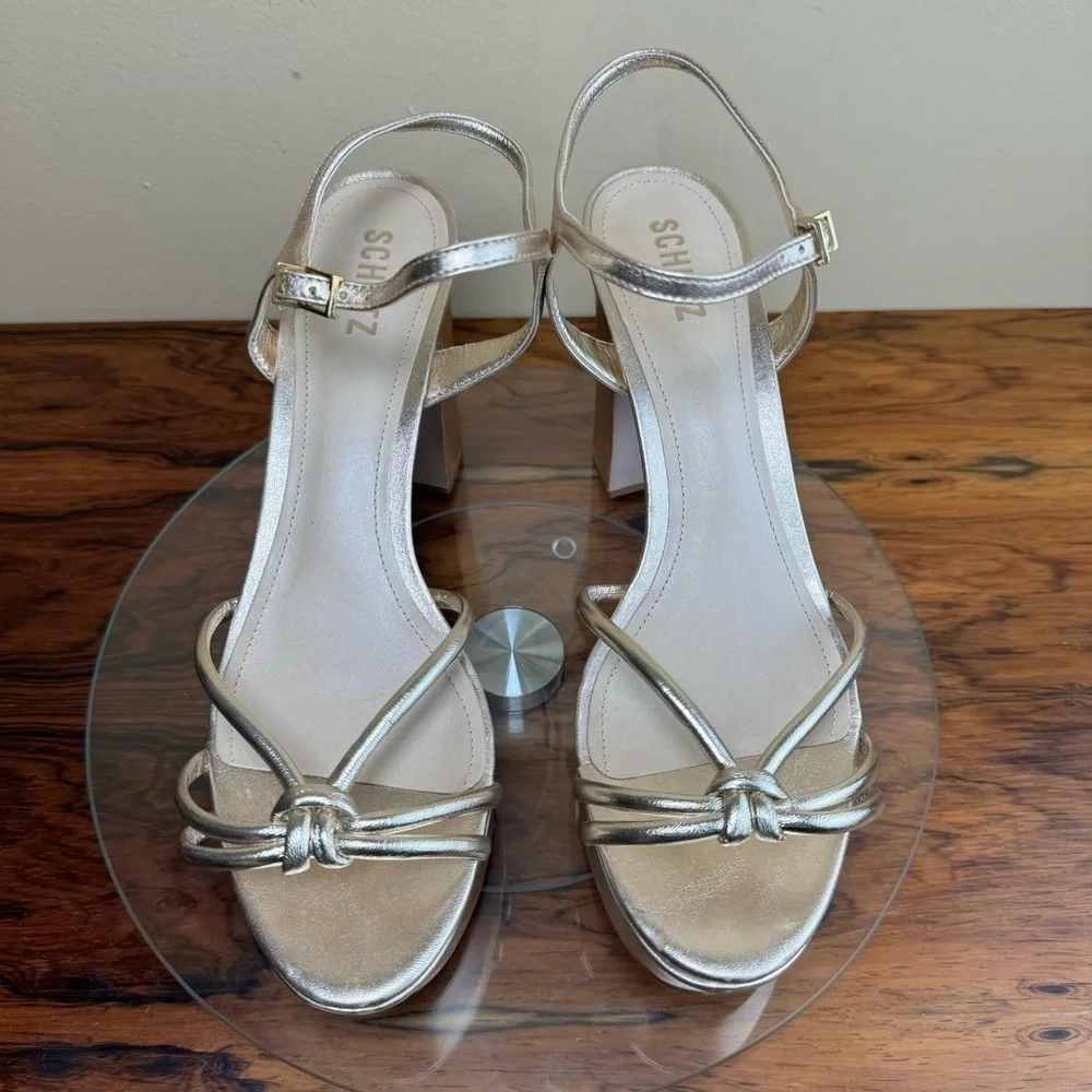 Schutz Kelsie Platform Sandal in Metallic Platina
